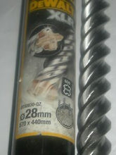 Carica l'immagine nel visualizzatore di Gallery, Bit Drill – SDS Max XLR (28mm X 570 X 440) – DeWalt DT60830-QZ