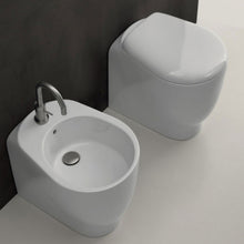 Carregar imagem no visualizador da galeria, Louças sanitárias de chão, encostadas à parede, brancas, série Abstract