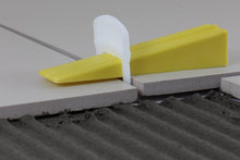 Carica l&#39;immagine nel visualizzatore di Gallery, ELEMENTO A PERDERE TIRANTE  FUGA 3 MM PER SISTEMA ALLINEAMENTO POSA PIASTRELLE - CONFEZIONE 250 PZ
