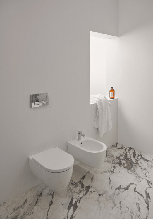 Ideal Standard WC + bidé suspenso de furo único 