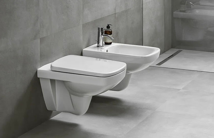 Conjunto de vaso sanitário e bidê suspensos Geberit Selnova Square Rimfree, seções de lavagem: