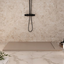 Carregar imagem no visualizador da galeria, Base de chuveiro PRESTIGE em resina de mármore cinza Dove com efeito de pedra-cimento 
