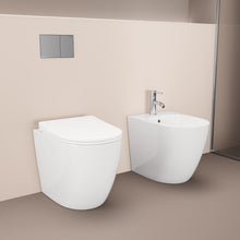 Carica l&#39;immagine nel visualizzatore di Gallery, Sanitari filomuro ceramica  a risparmio idrico con sedile SoftClose
