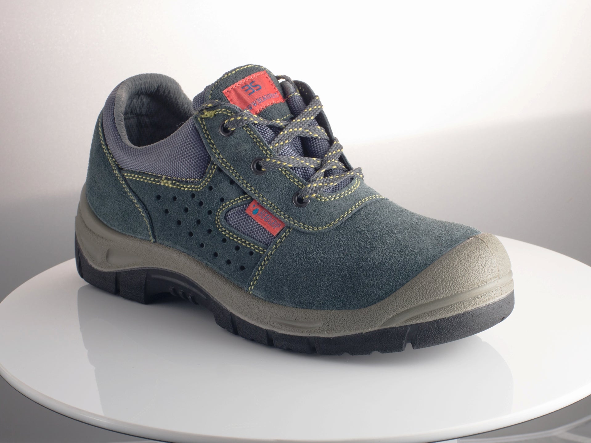 SAPATO BEARGRIP LOW GARDA S1P Nº 42 