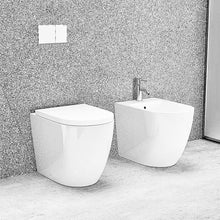 Carica l&#39;immagine nel visualizzatore di Gallery, Sanitari filomuro ceramica vaso + bidet + sedile SoftClose
